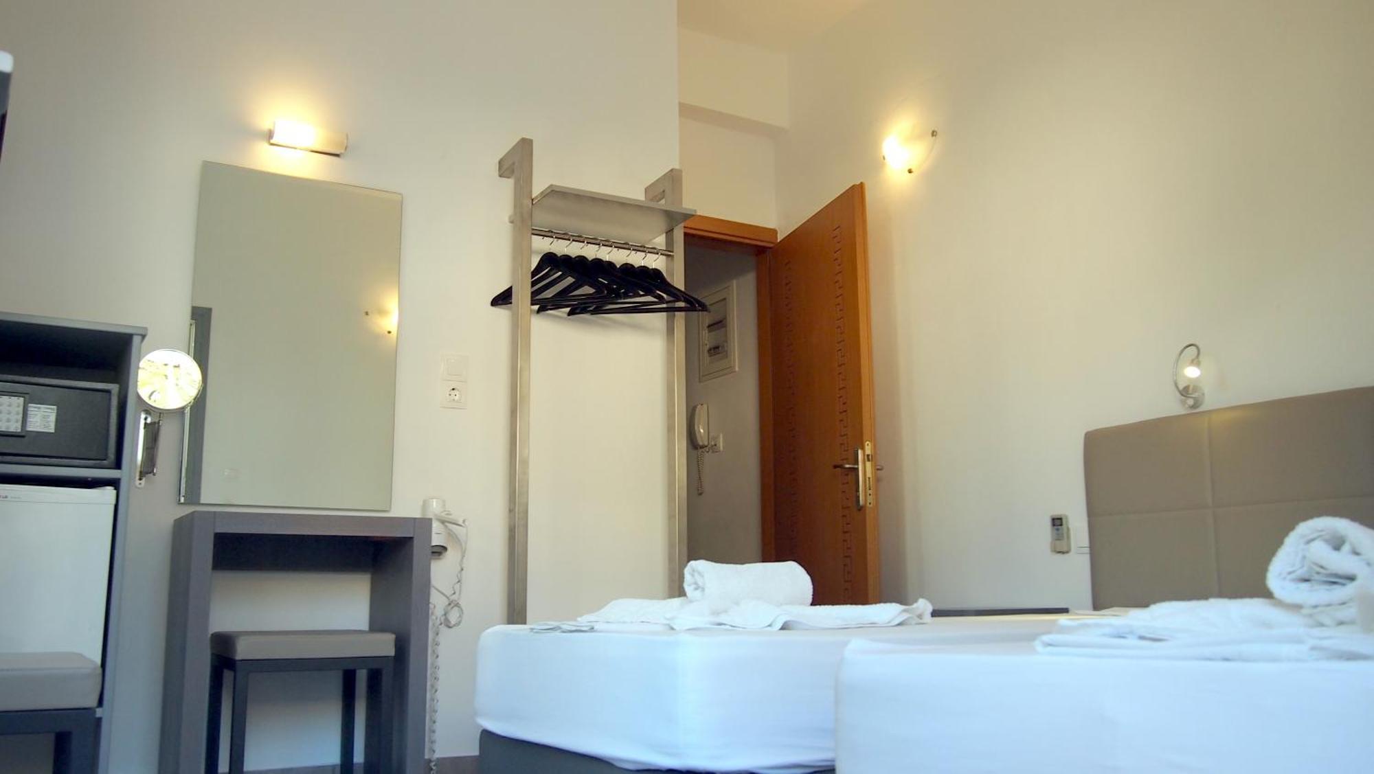Homer'S Inn Hotel Chora  Phòng bức ảnh